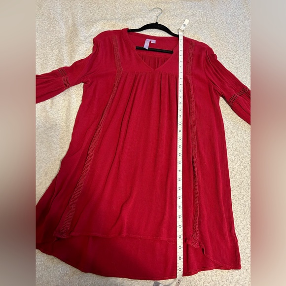 ALYA | long, flowy blouse in deep red - Picture 6 of 6